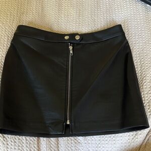 Aritzia leather skirt black